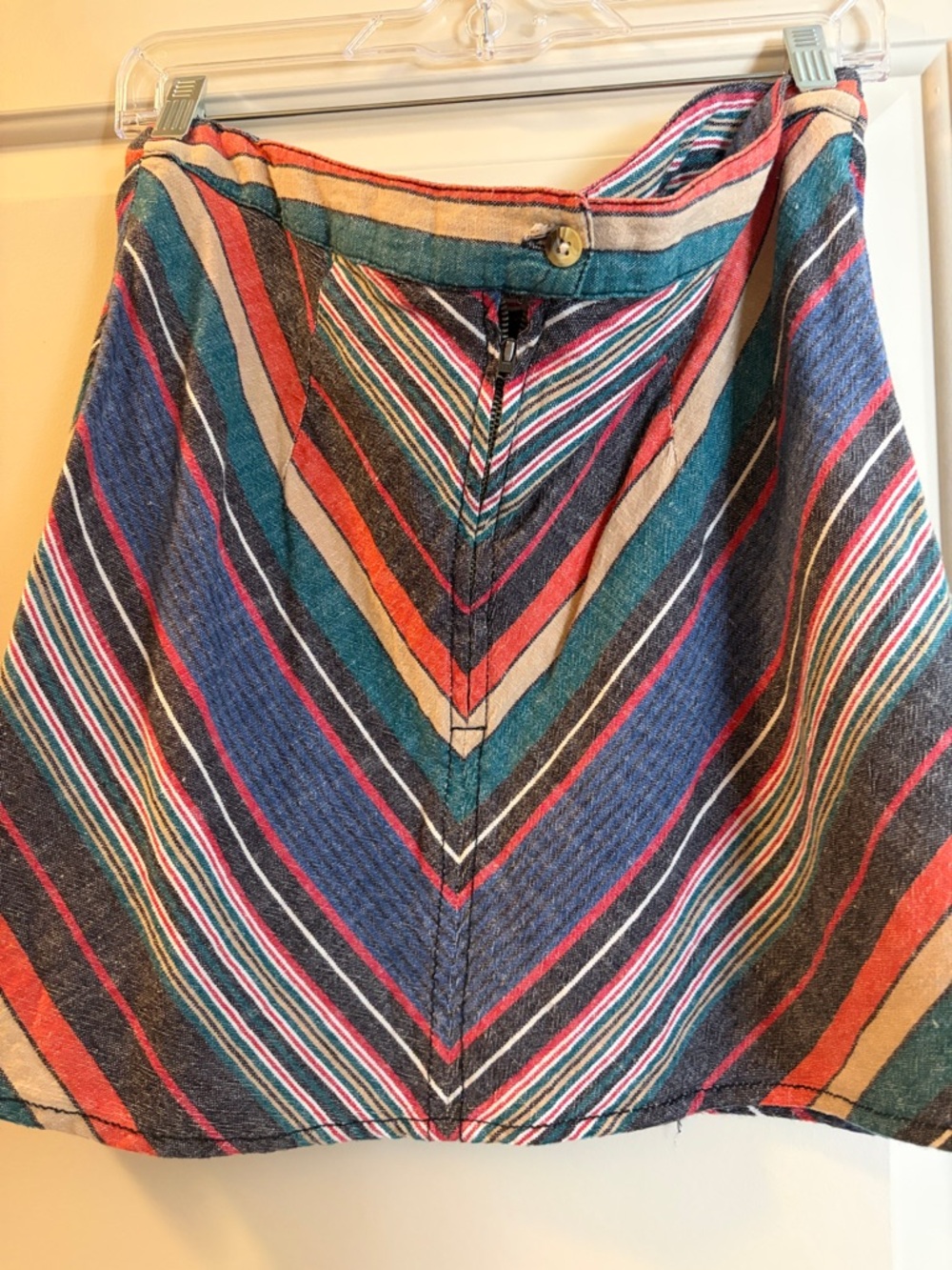 Free People Yours Truly 70’s style Striped Chevron Mini Skirt Size 12 - Picture 3 of 5